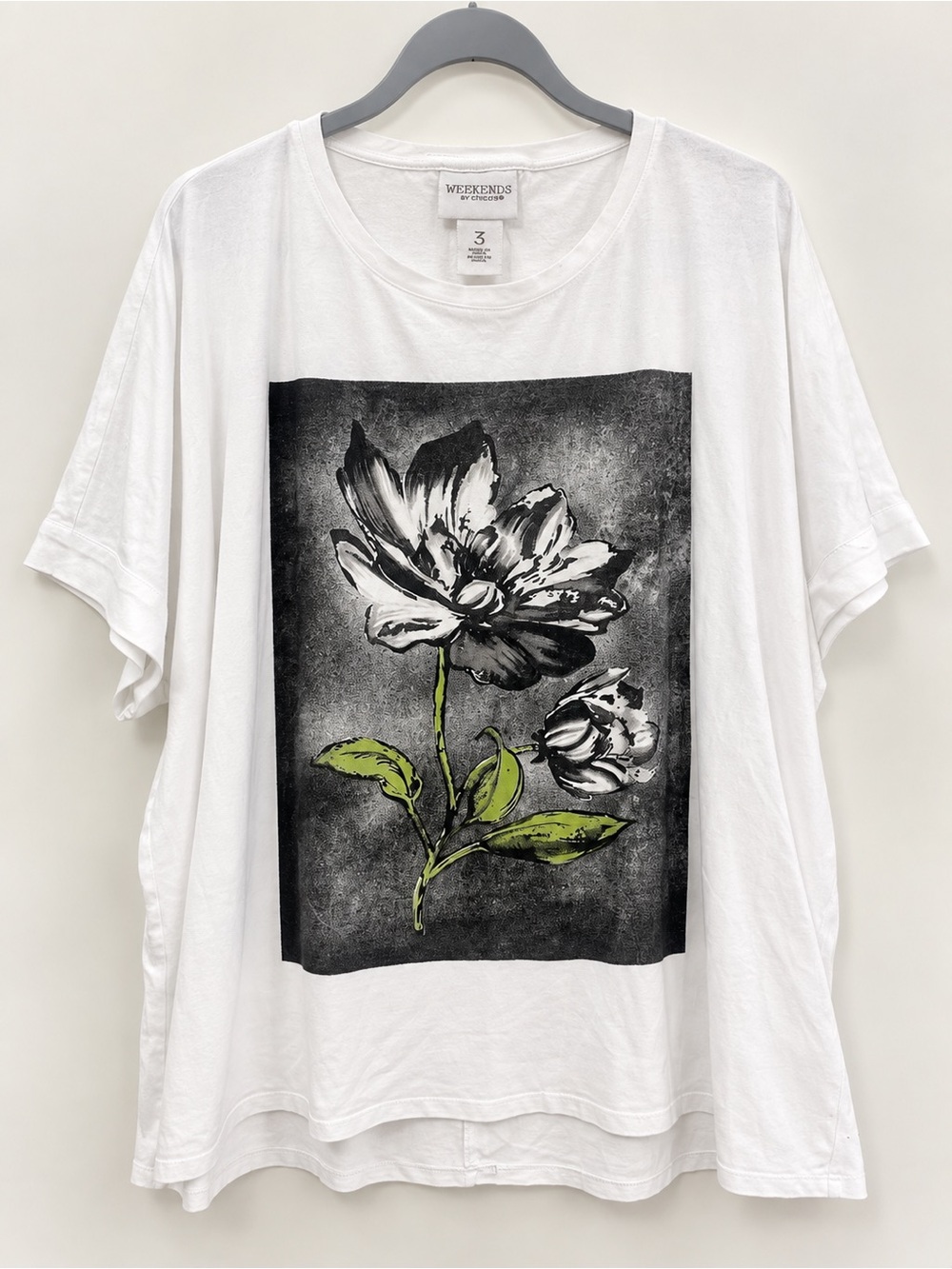Weekends by Chico’s Size 3 White Floral Graphic Relaxed Top